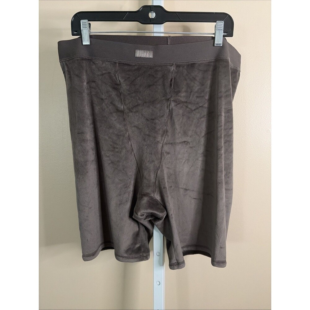 Skims Taupe Tan Velour Bike Shorts, Size 4X NWT Soft Sleep